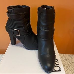 Bar III women black booties 9.5M